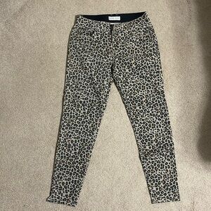 Knox Rose from Target sz 8 skinny pants leopard 🐆 print